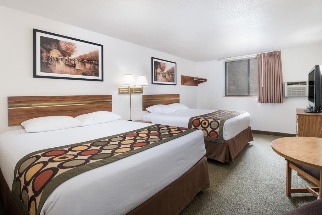 Serena Inn & Suites Of Рапид-Сити Экстерьер фото